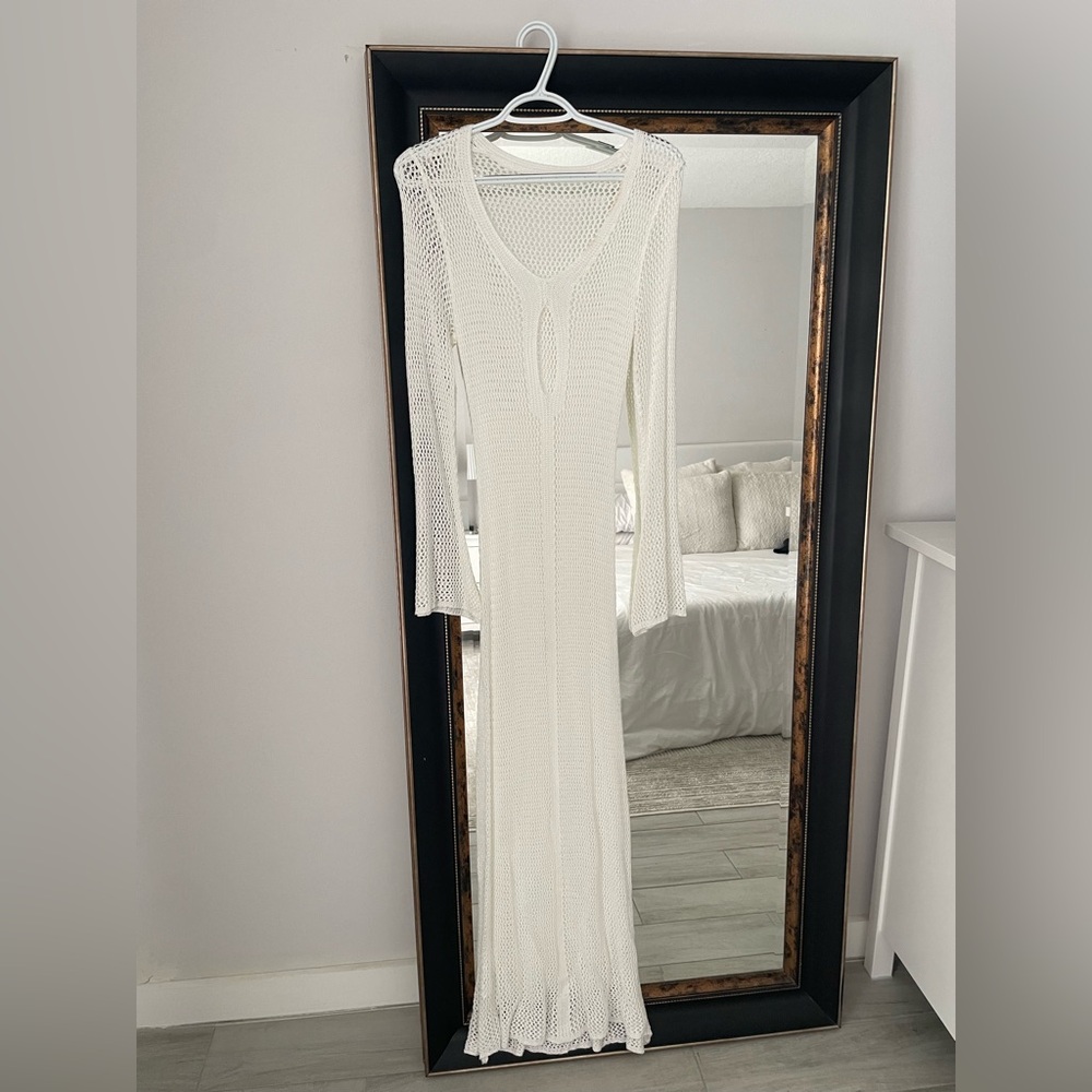 Asta Resort Fernanda Long Sleeve Crochet Dress - Salt Sequin - Picture 2 of 4